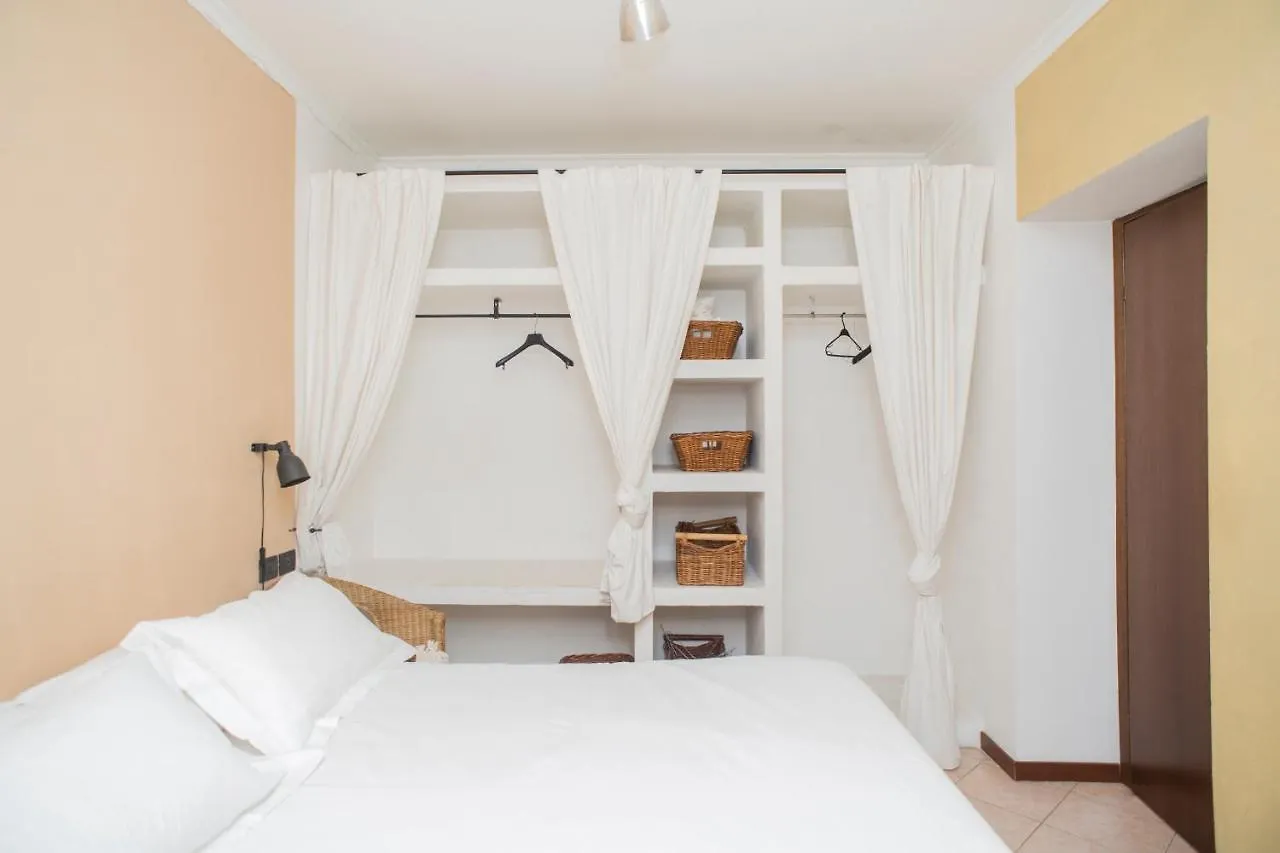 Living Milan - Via Brera 23 Apartment Italy