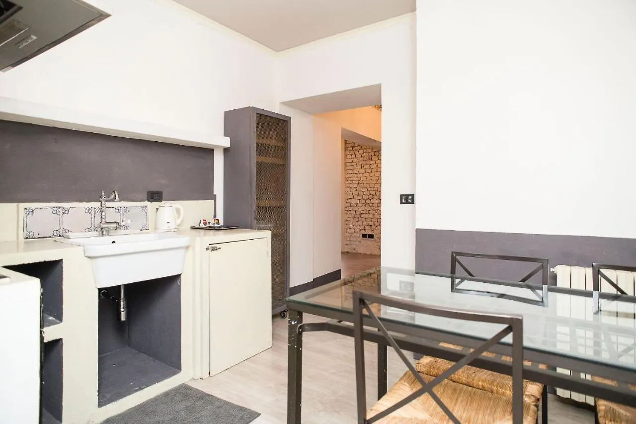 Living Milan - Via Brera 23 Apartment Italy